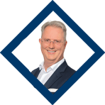 Mats Ole Slowak freigestellt mit Raute