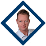 Mats Ole Slowak freigestellt mit Raute